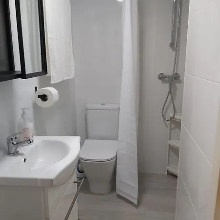 Beachfront House Дом отдыха Малага